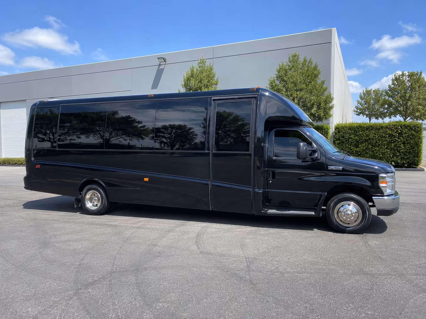 affordable ontario prom party bus prices split across your group