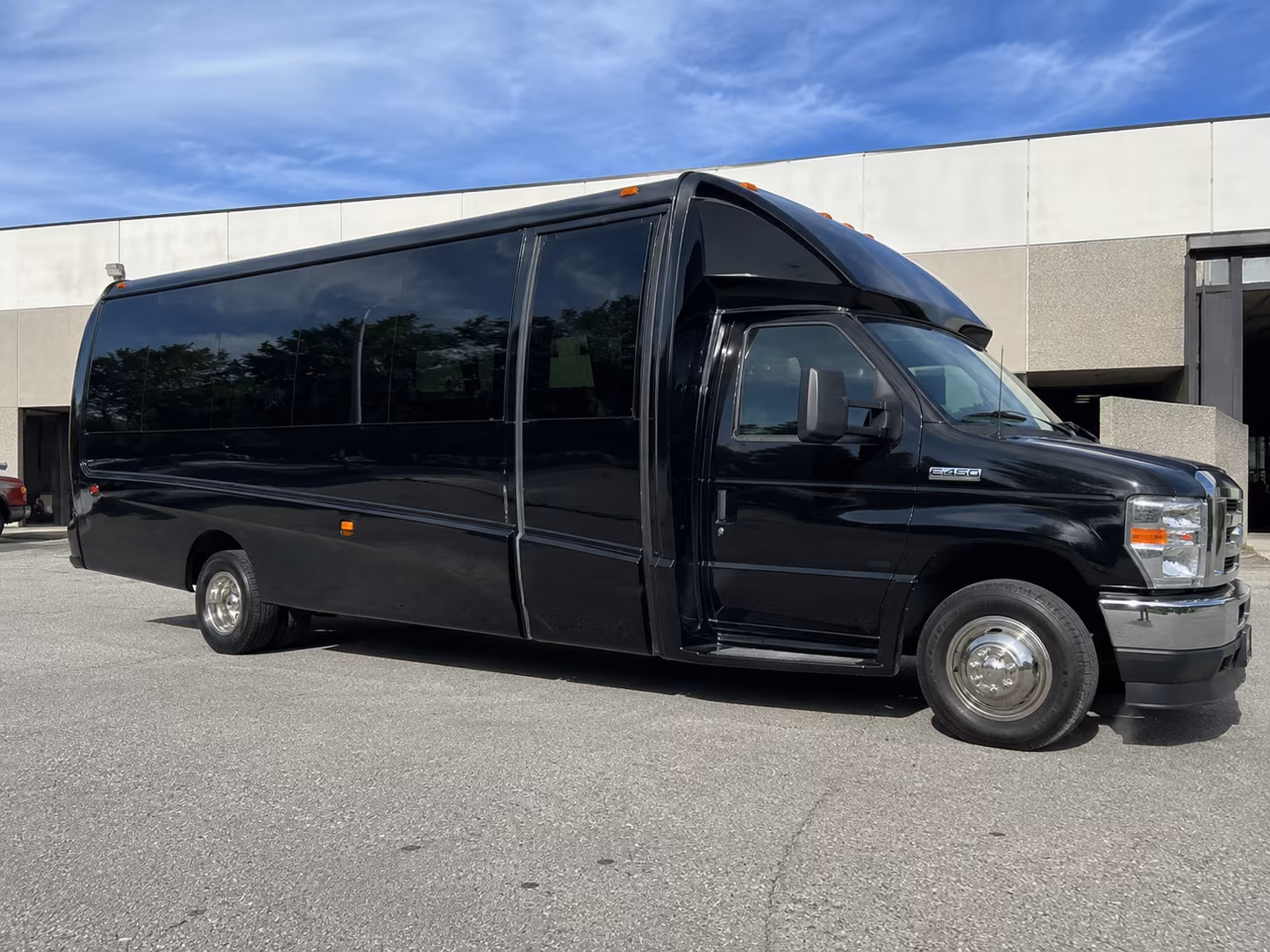 ontario airport shuttle bus rentals for private groups