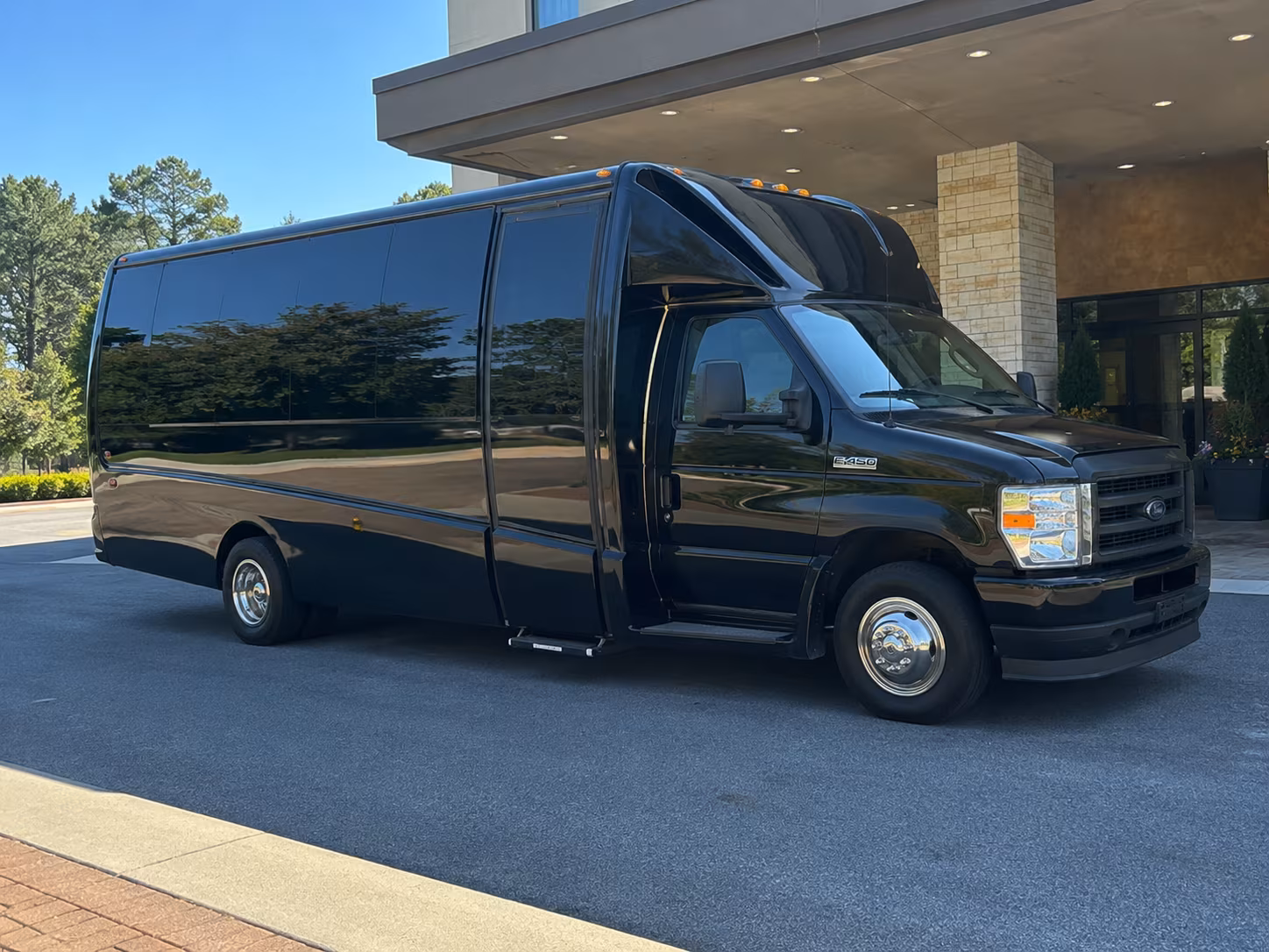 ontario bus rentals for california road trips and arizona travel