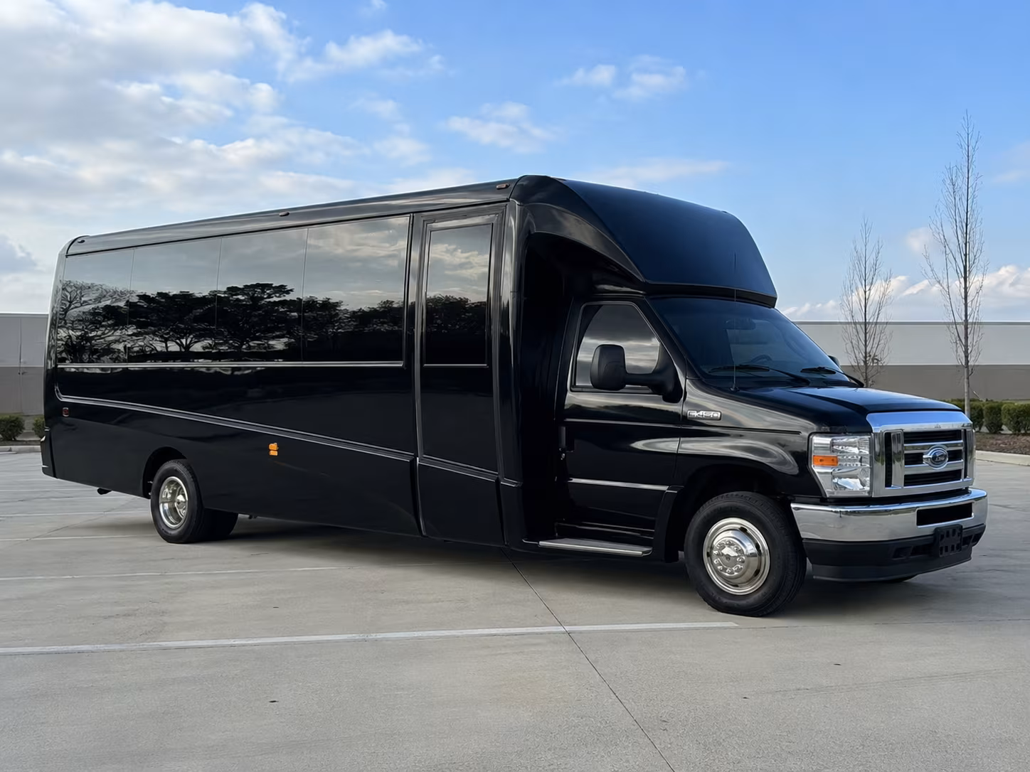 ontario parking shuttle and park and ride bus rentals